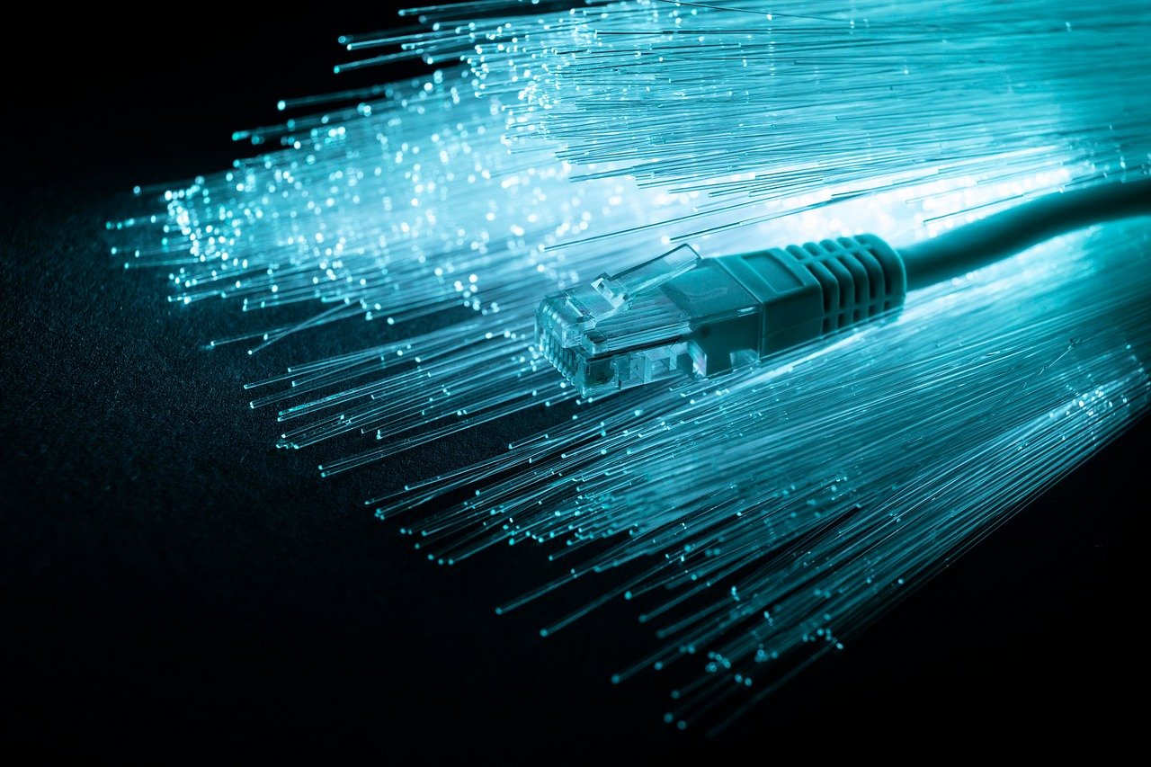 Fiber İnternet Teknolojisi ve Avantajları